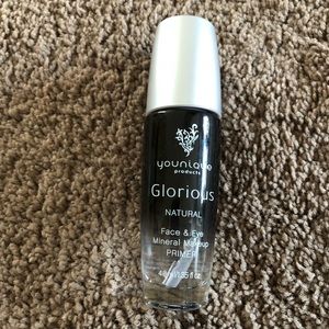 Younique Primer. Never opened. Never used.